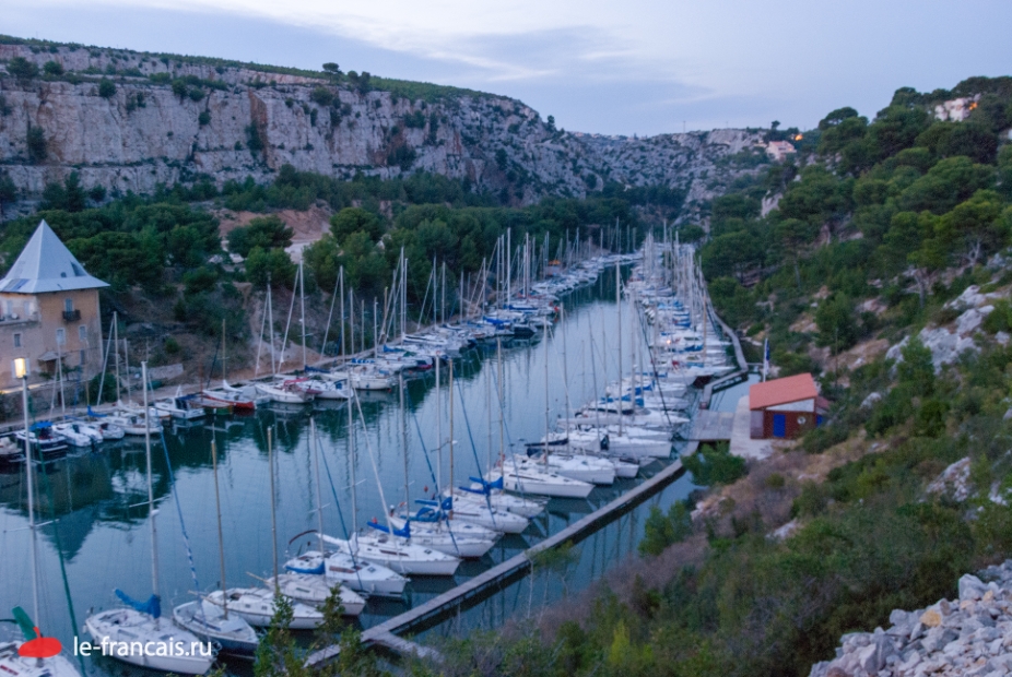 Один из самых протяженных каланков рядом с Кассисом — Calanque de Port-Miou. Фото: Илья Думов, le-francais.ru